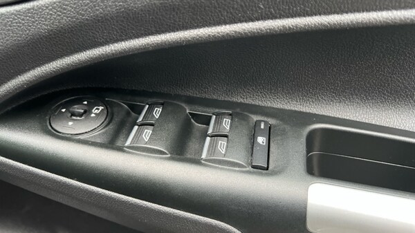 Used Ford Grand Tourneo Connect 2017 for sale - 76203968: Photo 30