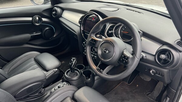 Used MINI Hatch 2022 for sale - 76079241: Photo 9