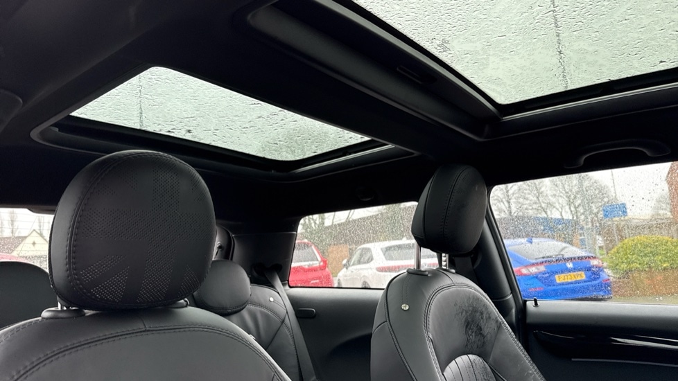 Used MINI Hatch 2021 for sale - 76738258: Photo 31