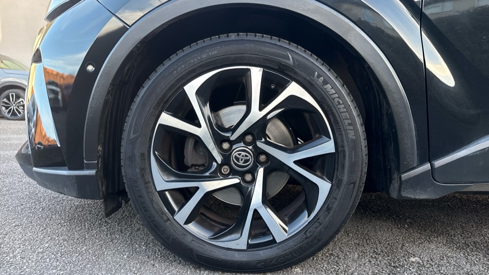 Used Toyota C-HR 2021 for sale - 76872417: Photo 17