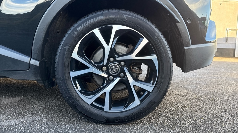 Used Toyota C-HR 2021 for sale - 76872417: Photo 18