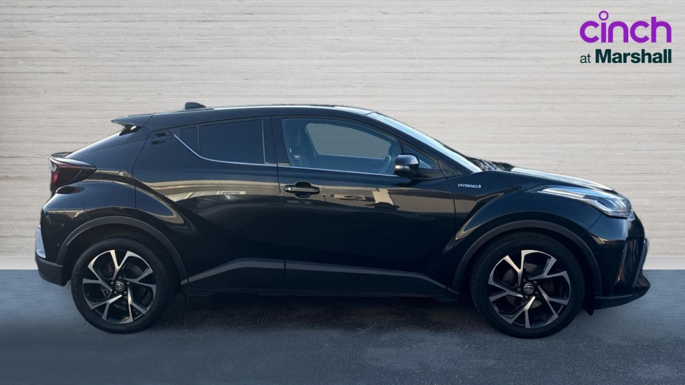Used Toyota C-HR 2021 for sale - 76872417: Photo 2