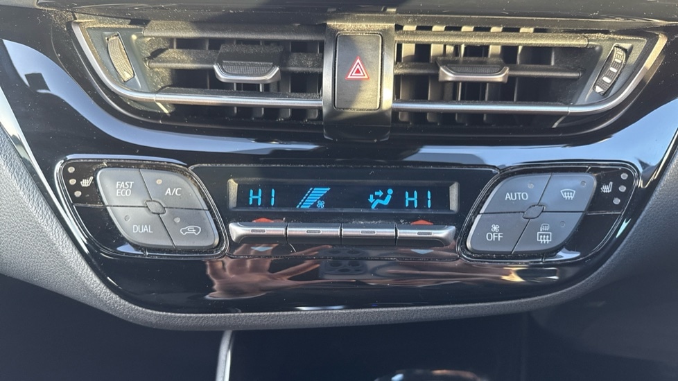 Used Toyota C-HR 2021 for sale - 76872417: Photo 33