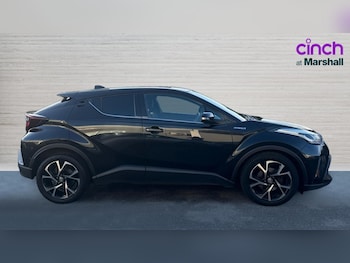 Used Toyota C-HR 2021 for sale - 76648036: Photo