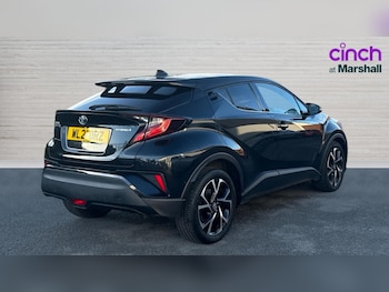 Used Toyota C-HR 2021 for sale - 76648036: Photo
