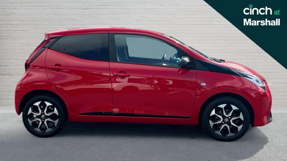 Used Toyota AYGO 2019 for sale - 75860235: Photo 2