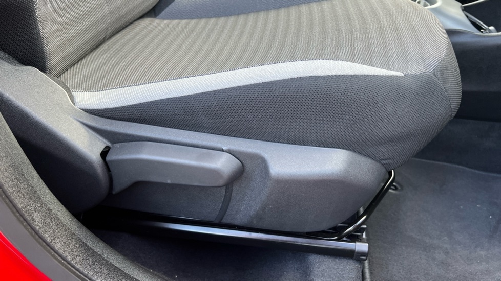 Used Toyota AYGO 2019 for sale - 75860235: Photo 32