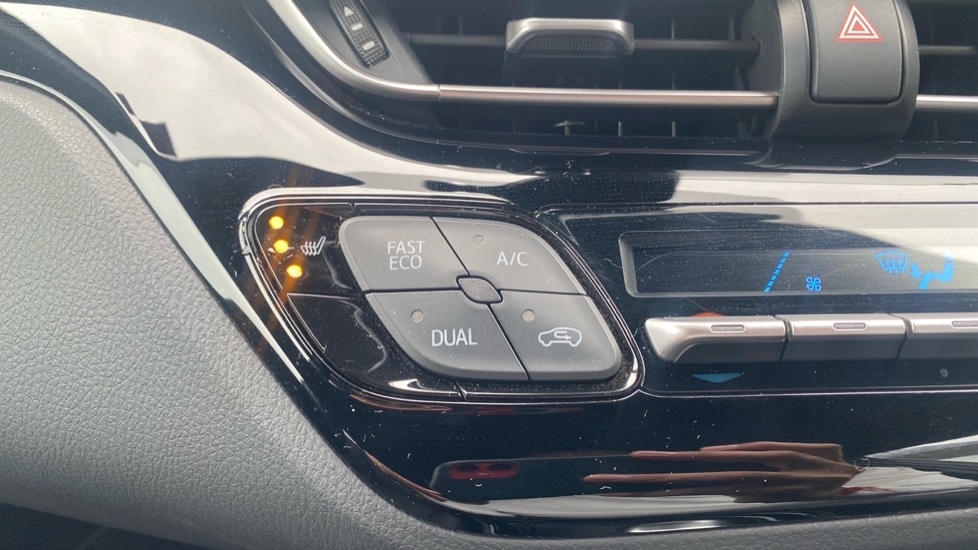 Used Toyota C-HR 2020 for sale - 76873316: Photo 34