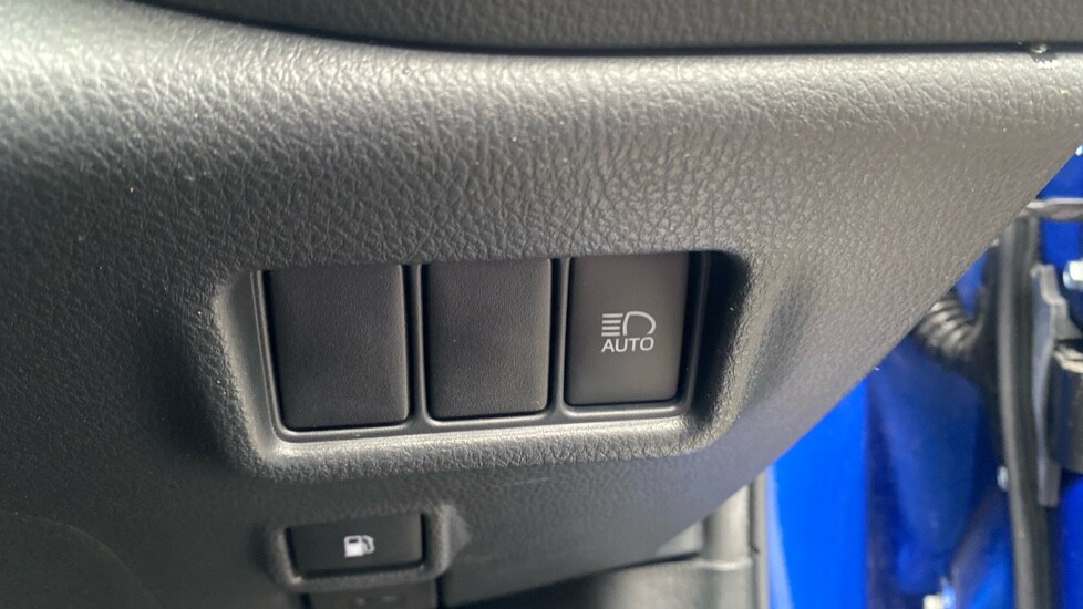 Used Toyota C-HR 2020 for sale - 76873316: Photo 38