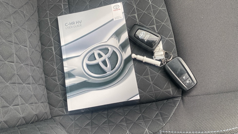 Used Toyota C-HR 2020 for sale - 76873316: Photo 49