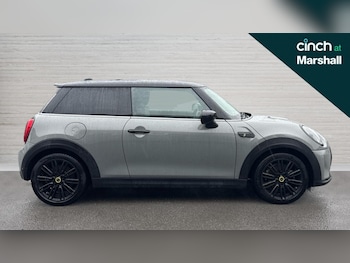 Used MINI Hatch 2021 for sale - 76647950: Photo