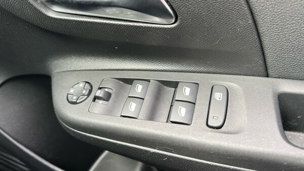 Used Vauxhall Corsa 2022 for sale - 76155047: Photo 28