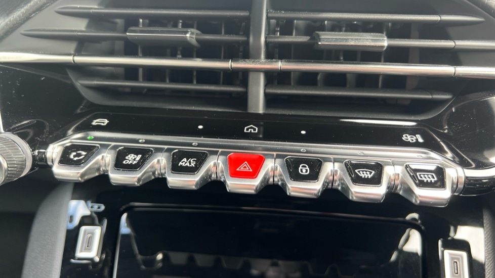 Used Peugeot 2008 2024 for sale - 76112346: Photo 34