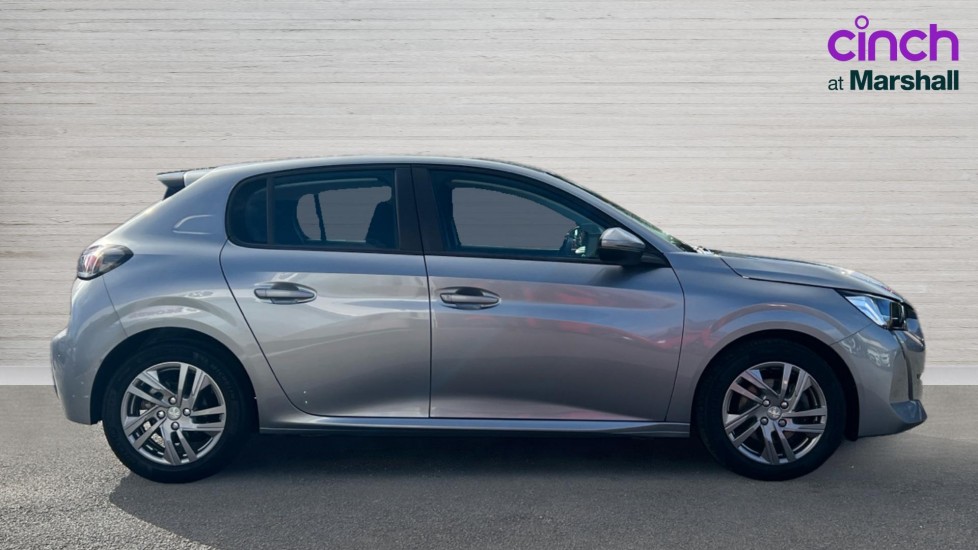 Used Peugeot 208 2020 for sale - 76871295: Photo 2