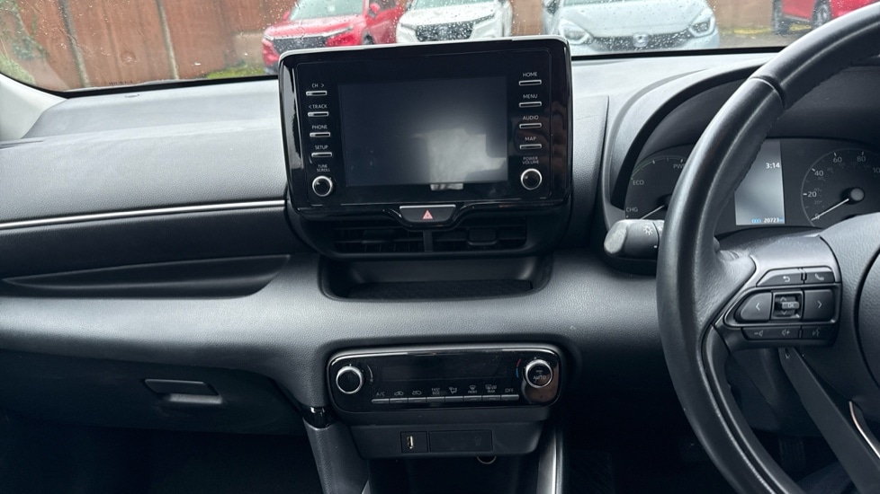 Used Mazda Mazda2 HYBRID 2022 for sale - 76872423: Photo 12