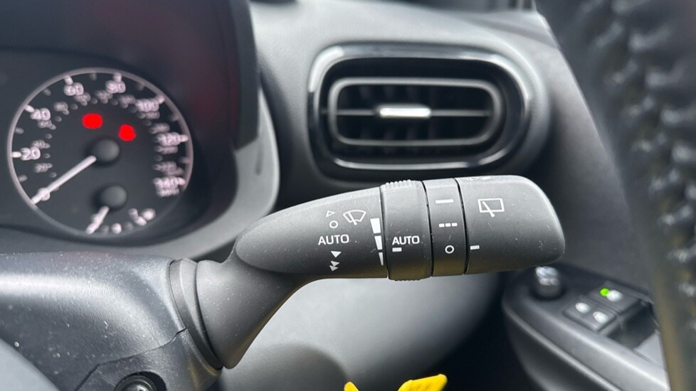 Used Mazda Mazda2 HYBRID 2022 for sale - 76872423: Photo 26