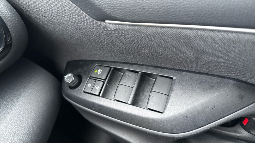 Used Mazda Mazda2 HYBRID 2022 for sale - 76872423: Photo 30