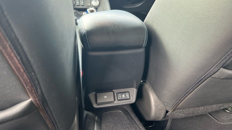 Vehicle 33