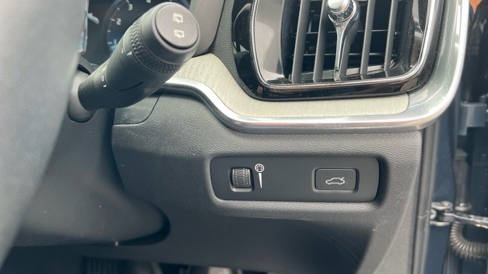 Used Volvo V60 2022 for sale - 76869155: Photo 22