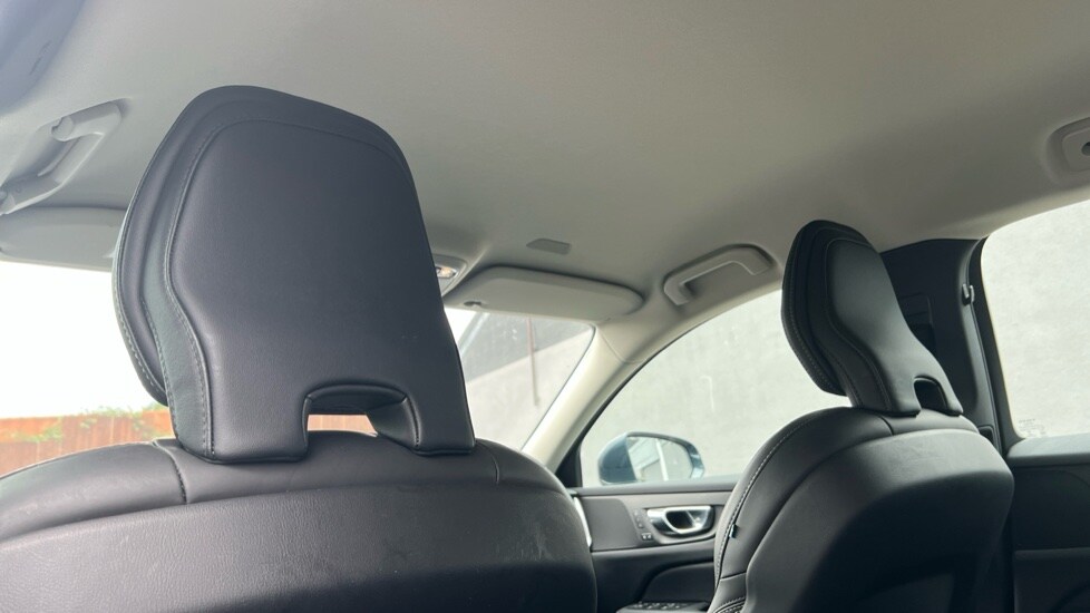 Used Volvo V60 2022 for sale - 76869155: Photo 33