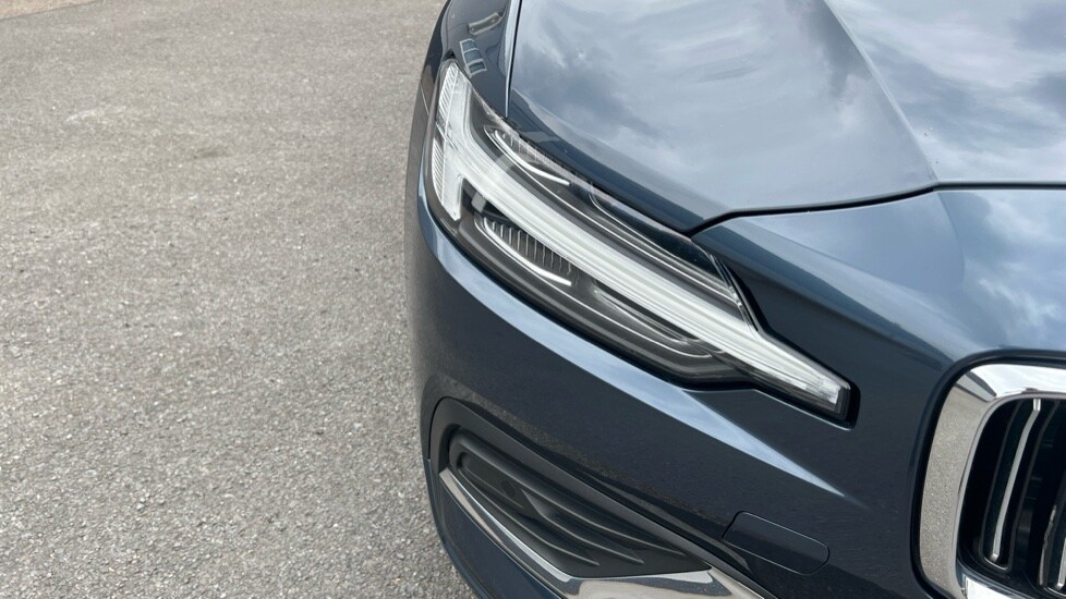 Used Volvo V60 2022 for sale - 76869155: Photo 47