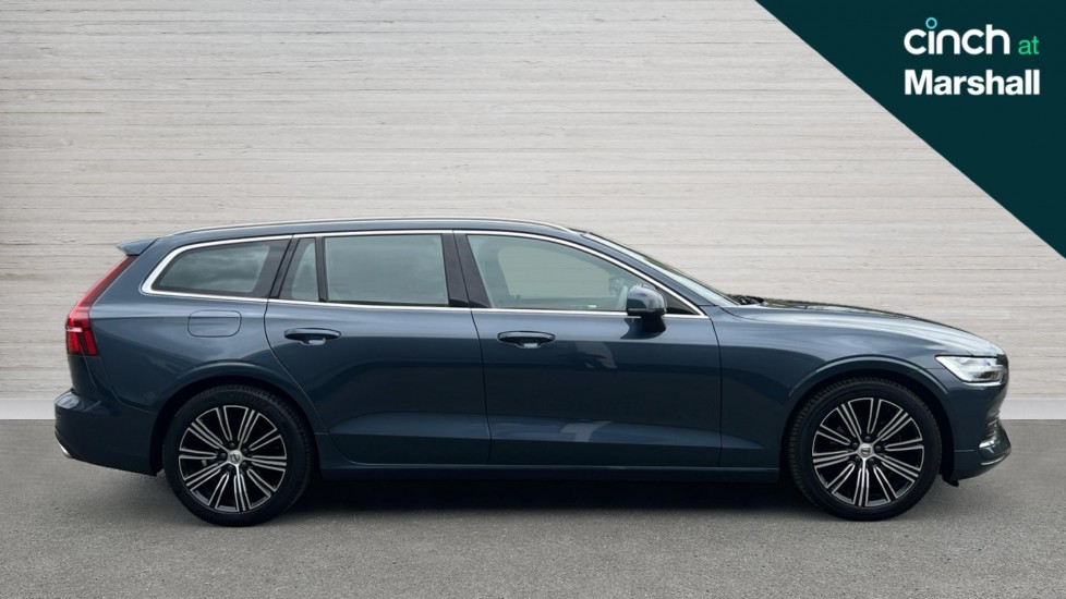 Used Volvo V60 2022 for sale - 76466194: Photo 2