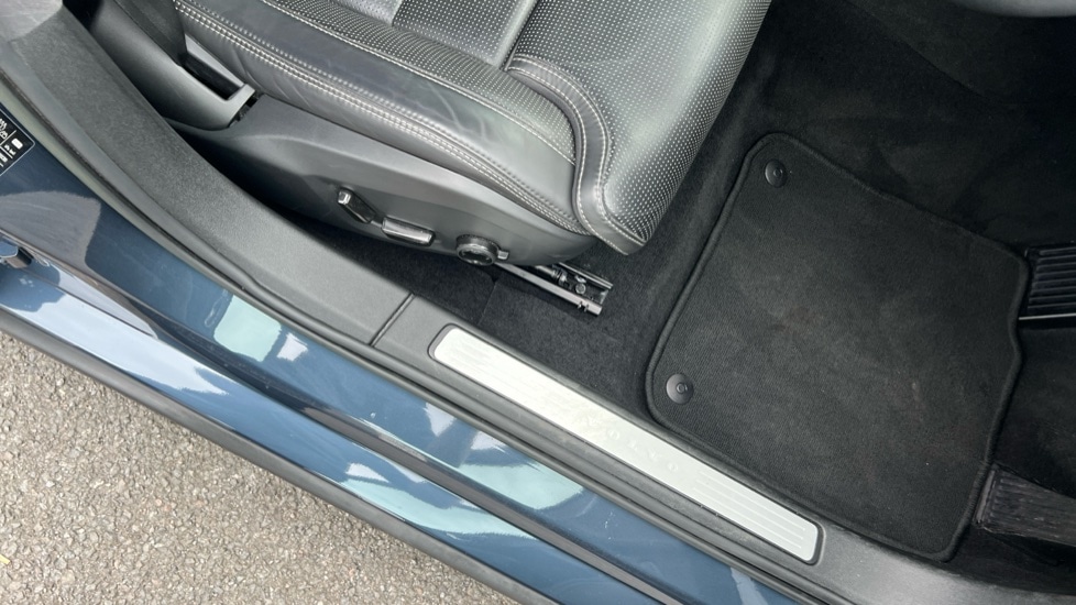 Used Volvo V60 2022 for sale - 76466194: Photo 37