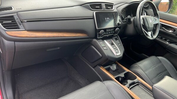 Used Honda CR-V 2020 for sale - 75648429: Photo 2