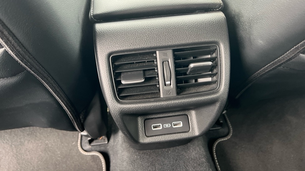 Used Honda Civic 2023 for sale - 76079324: Photo 32