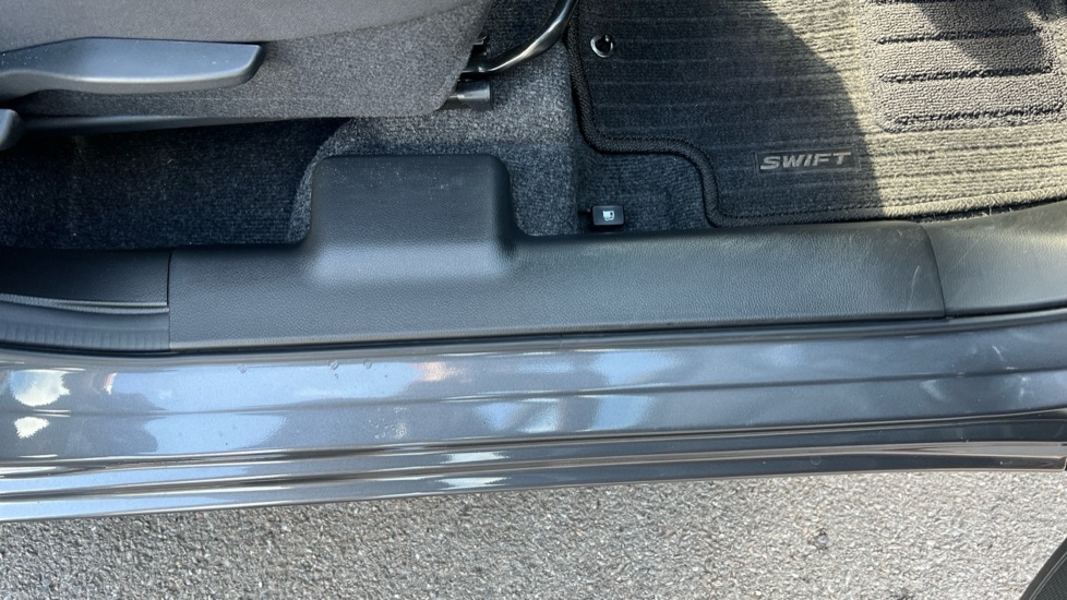 Used Suzuki Swift 2023 for sale - 76086843: Photo 37