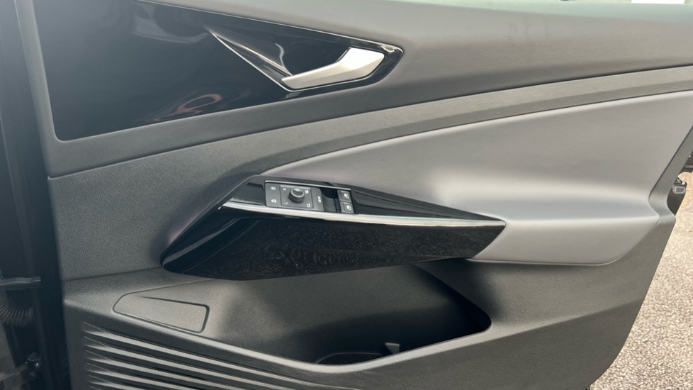 Used Volkswagen ID.4 2022 for sale - 76873856: Photo 30