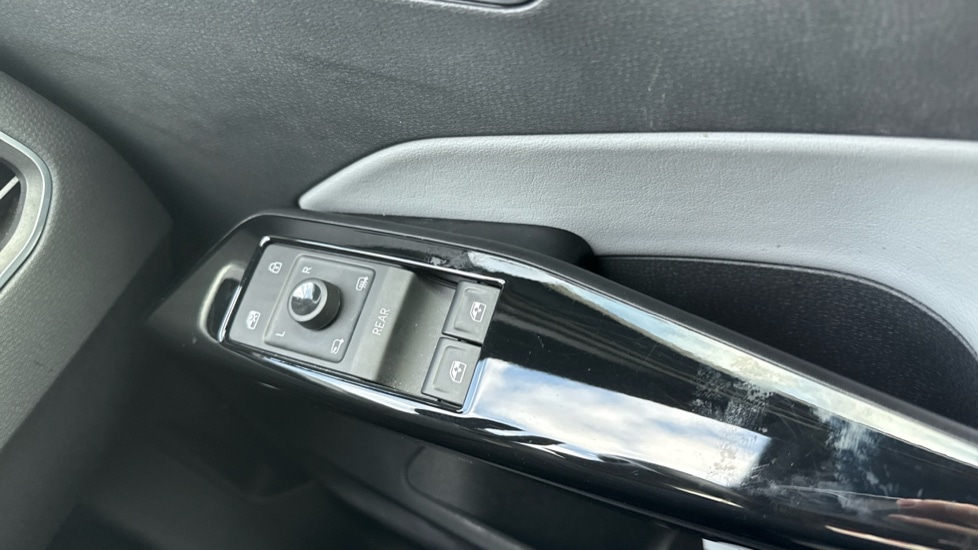 Used Volkswagen ID.3 2022 for sale - 76872809: Photo 31