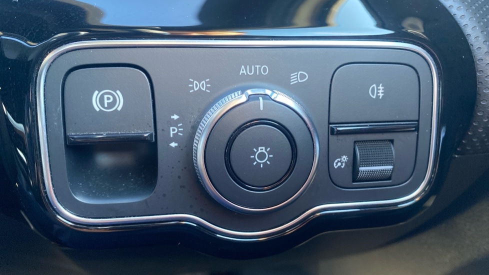 Used Mercedes-Benz A-Class 2021 for sale - 76948332: Photo 40