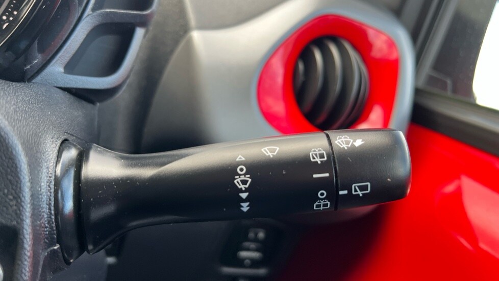 Used Toyota AYGO 2019 for sale - 76871429: Photo 26