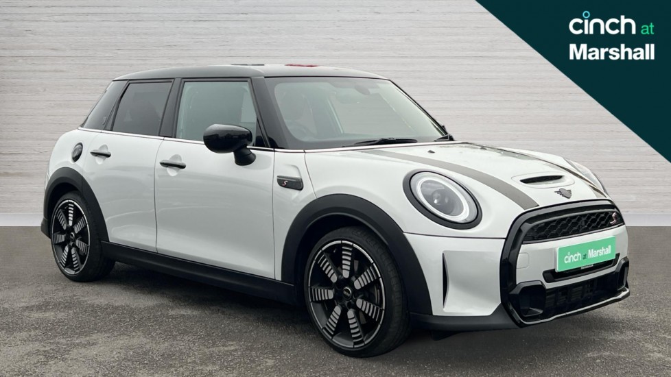 Used MINI Hatch 2022 for sale - 76568021: Photo 1