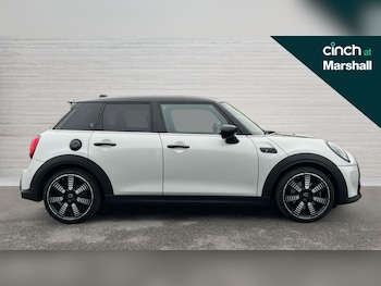 Used MINI Hatch 2022 for sale - 76568021: Photo