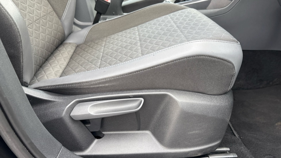 Used Volkswagen T-Cross 2021 for sale - 75796922: Photo 32