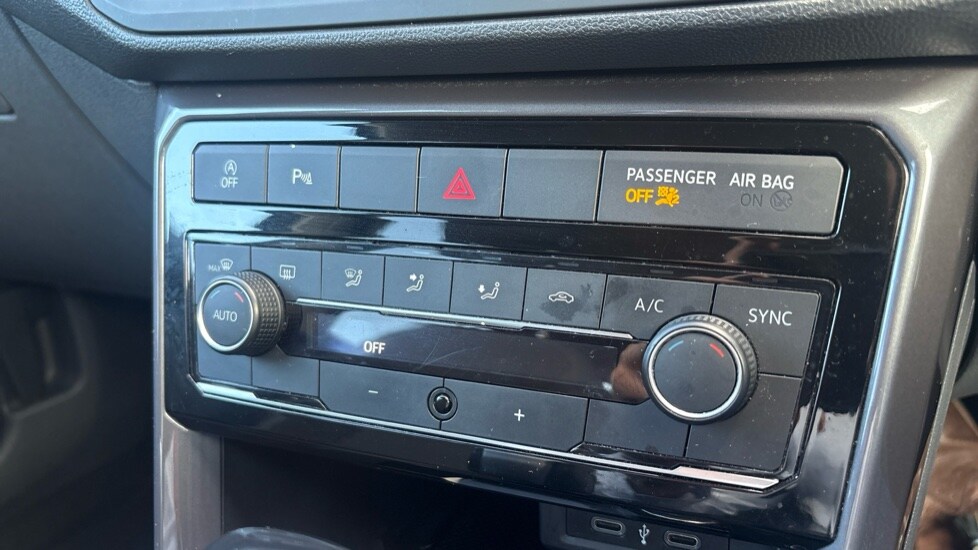 Used Volkswagen T-Cross 2021 for sale - 75796922: Photo 34