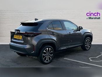 Used Toyota Yaris Cross 2022 for sale - 76999268: Photo