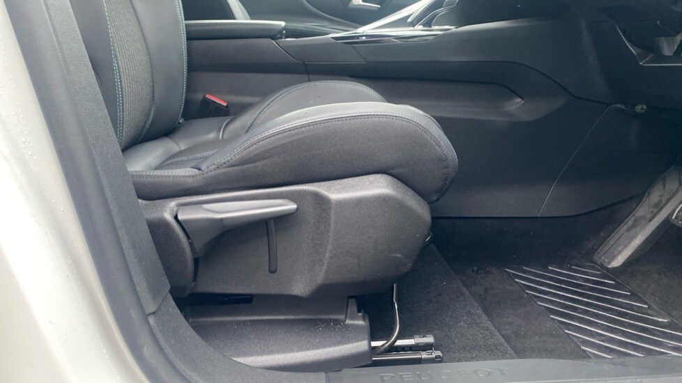 Used Peugeot 3008 2022 for sale - 76872811: Photo 34