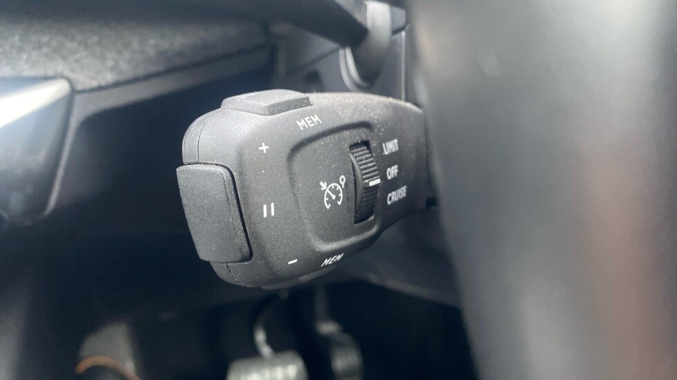 Used Peugeot 3008 2022 for sale - 76872811: Photo 41