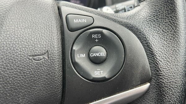 Used Honda Jazz 2017 for sale - 76234085: Photo 23
