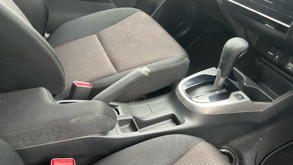 Used Honda Jazz 2017 for sale - 76234085: Photo 26