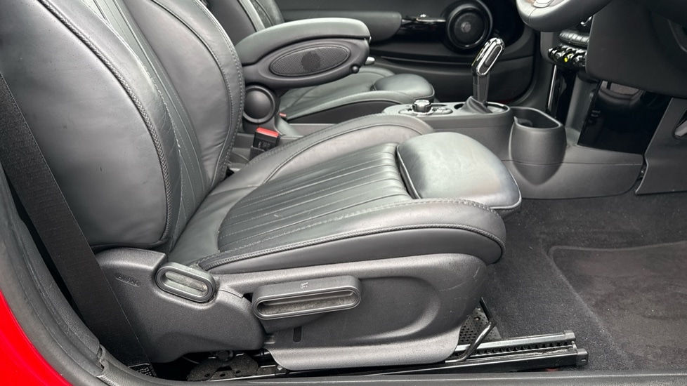 Used MINI Hatch 2021 for sale - 76872160: Photo 34