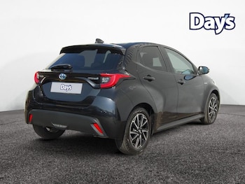 Used Toyota Yaris 2021 for sale - 75529580: Photo