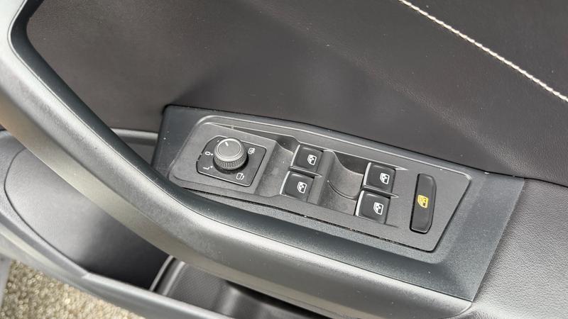 Used Volkswagen T-Roc 2023 for sale - 77274936: Photo 13