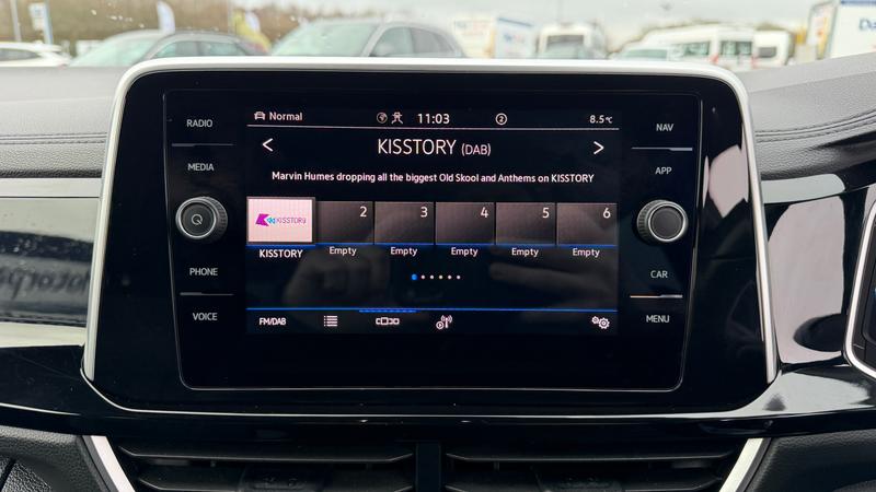 Used Volkswagen T-Roc 2023 for sale - 77274936: Photo 19