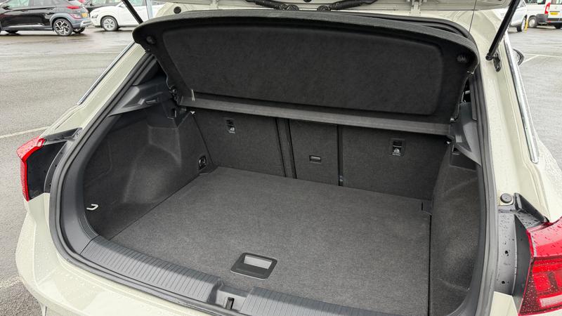 Used Volkswagen T-Roc 2023 for sale - 77274936: Photo 26