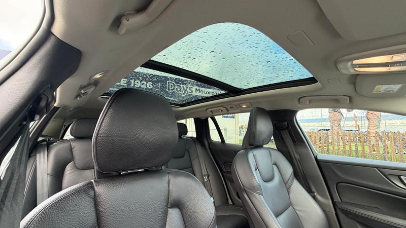 Used Volvo V60 2022 for sale - 77286398: Photo 24