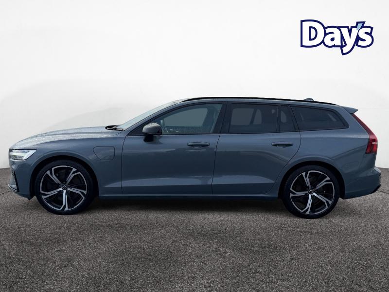 Used Volvo V60 2022 for sale - 77286398: Photo 5
